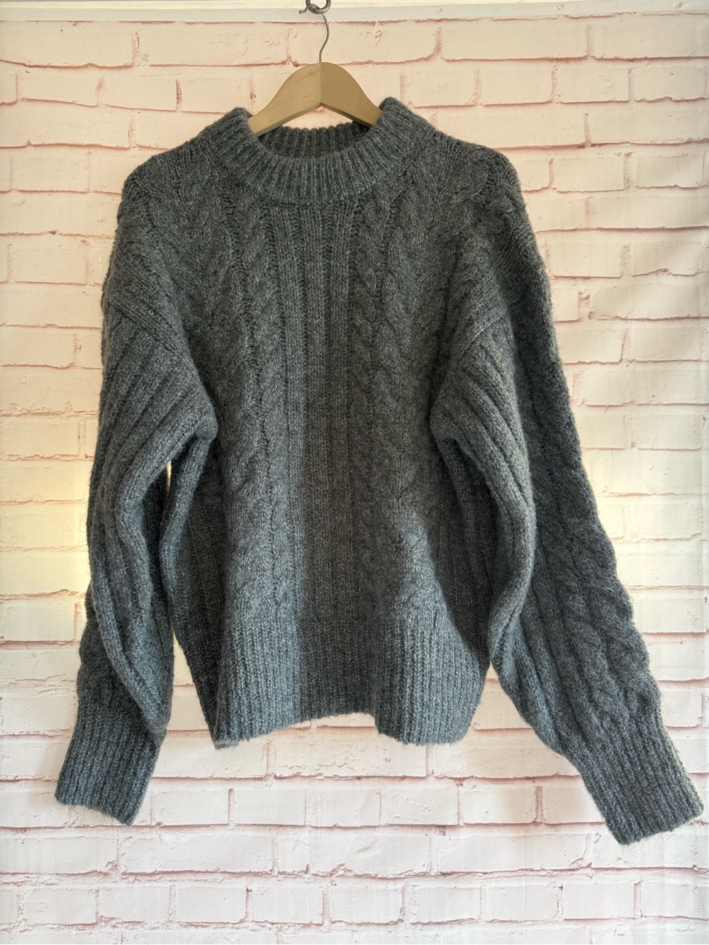 Women's Cable Knit Crewneck Oversized Sweater - Gray